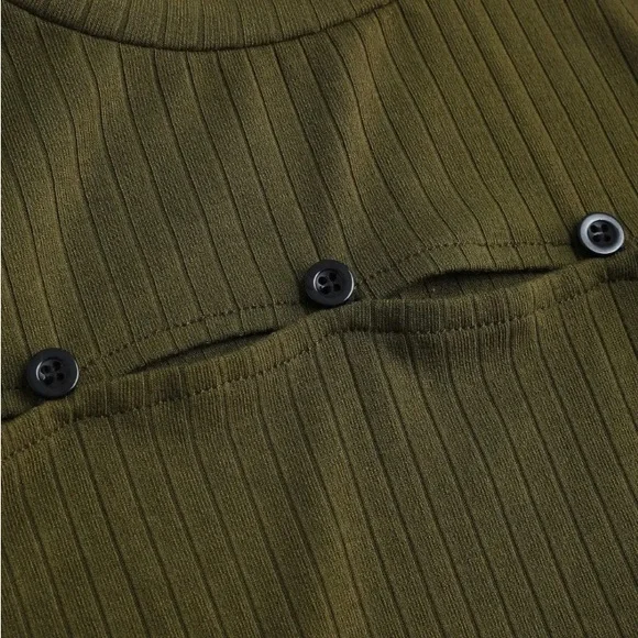 Rib Button Slit Midi Dress - Picture 3 of 8